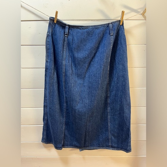 ❣️MARKS & SPENCER St Michael Denim Button-Front Skirt – Size 18 (CAN) - Picture 4 of 6